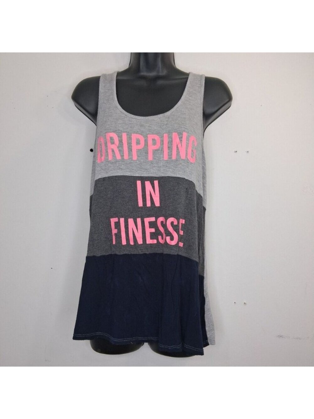 Free Kisses Womens Tank Top Sz L Flare Color Block Workout Dripping Wet T Shirt